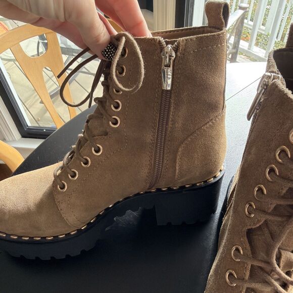 Vince Camuto Leather Women's Mecale Combat Boot Dogwood 6.5 - Picture 7 of 9